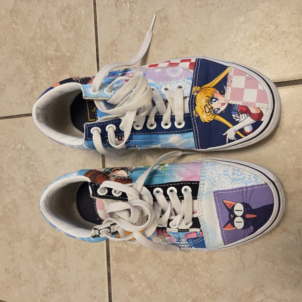 SAILOR MOON VANS